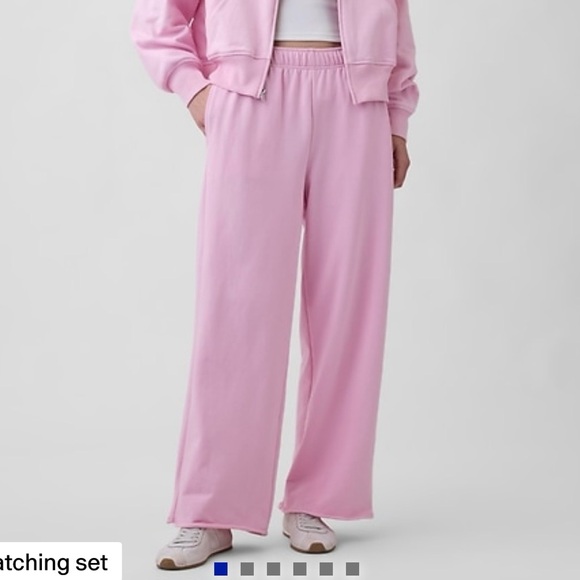 GAP Pants - GAP Women's Soft Pink Joggers